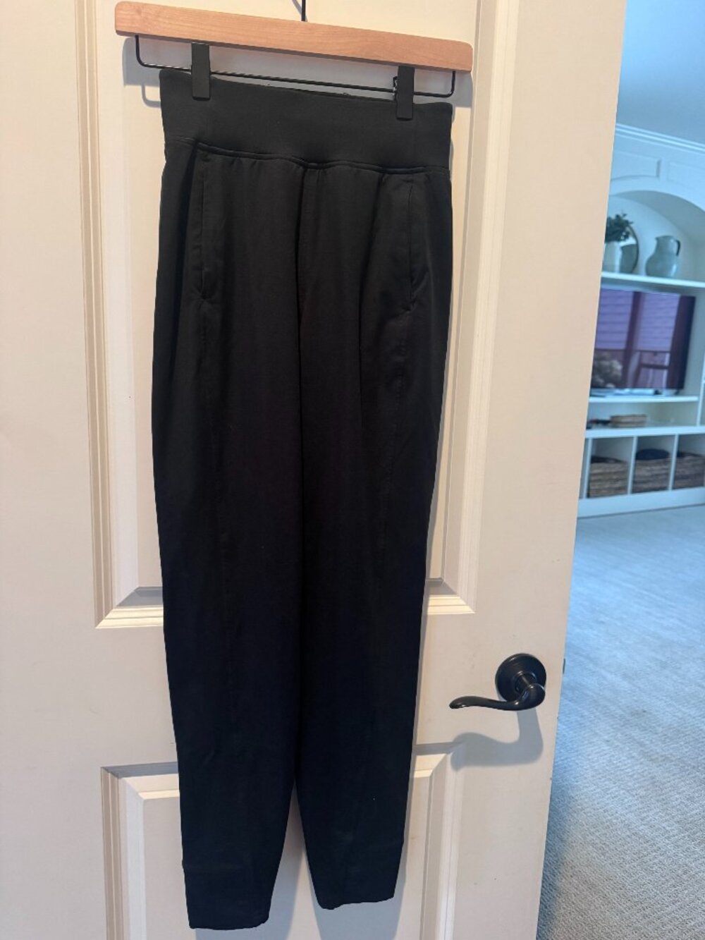 Lululemon Black High-Rise Pull-On Pants Size 2